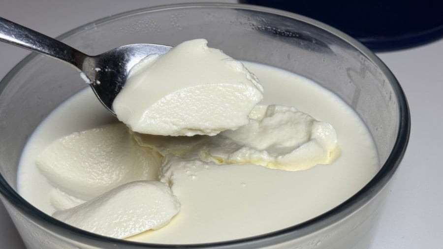 Sữa chua chứa nhiều vitamin và khoáng chất có lợi cho cơ thể. Tuy nhiên, ăn sữa chua sai cách có thể ảnh hưởng xấu đến sức khỏe.