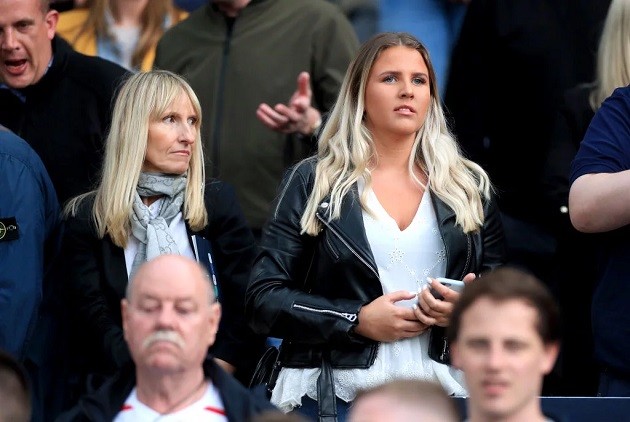 Declan Rice's girlfriend Lauren Fryer deletes all of her pictures after cruel bullying over her appearance - Bóng Đá