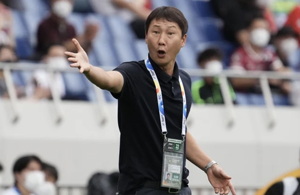 Báo Hàn nói về HLV Kim Sang-sik - Bóng Đá