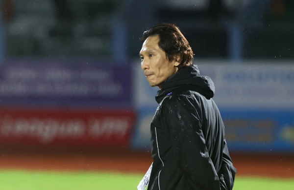 HLV Gong mất quyền chỉ đạo - Bóng Đá