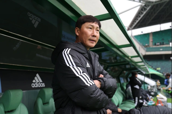 Báo TQ nói về HLV Kim Sang-sik - Bóng Đá