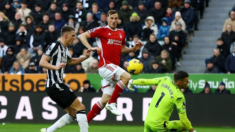 Quá thất vọng! Newcastle United thua liên tiếp - Bóng Đá