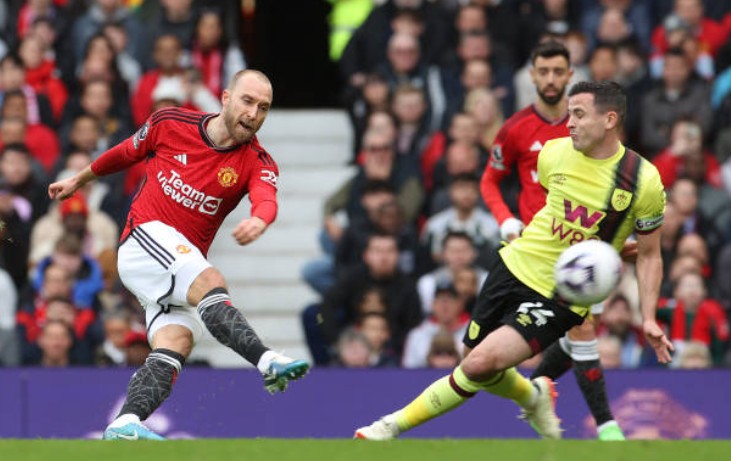 TRỰC TIẾP Man United 0-0 Burnley (H1): Man United áp đảo  - Bóng Đá