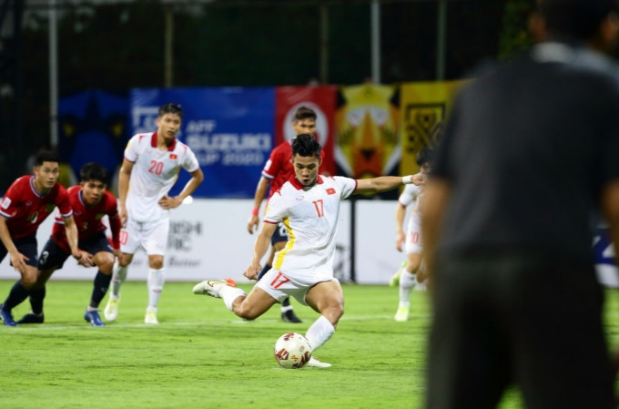 Thầy Park lý giải việc trao trọng trách sút penalty cho Văn Thanh - Bóng Đá