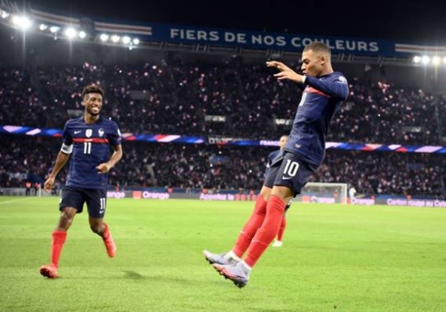 Kylian Mbappé is the first player to score 4+ goals with France since Just Fontaine in June 1958 - Bóng Đá