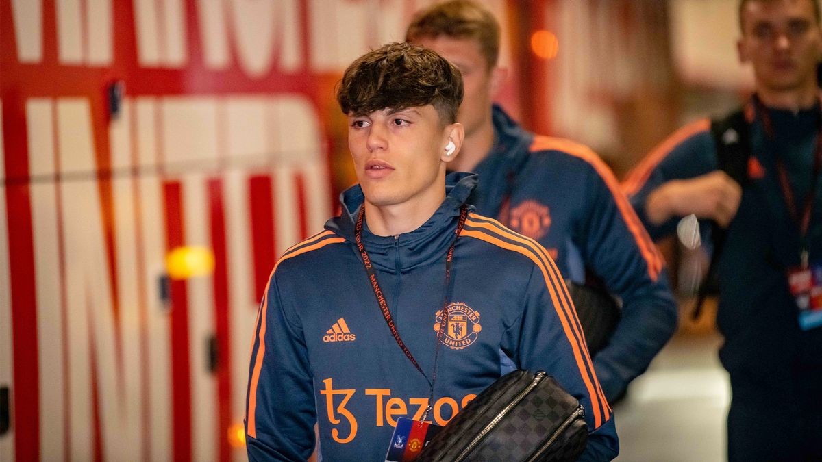 Manchester United: Fabrizio Romano shares Alejandro Garnacho contract update - Bóng Đá