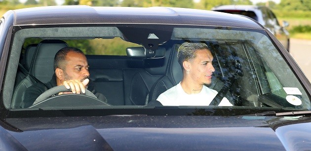 Manchester United players return to pre-season training - pictures - Bóng Đá