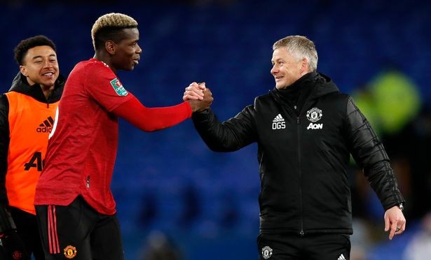 Ole Gunnar Solskjaer moment with Paul Pogba at full-time captures current relationship - Bóng Đá