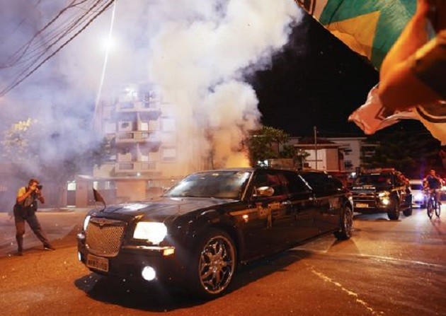 Pele funeral LIVE updates and tributes as Brazilian football legend laid to rest - Bóng Đá