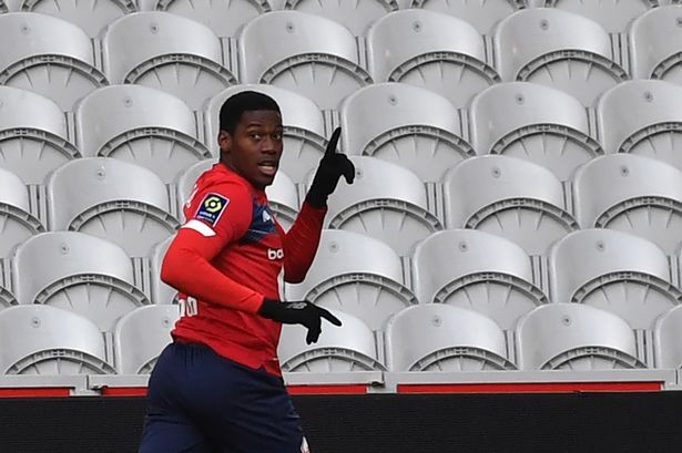Arsenal ready up perfect £47m Pierre-Emerick Aubameyang replacement but Edu must wait - Bóng Đá