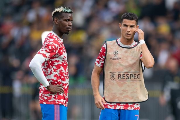 Man Utd fans slammed for Cristiano Ronaldo and Paul Pogba treatment - Bóng Đá