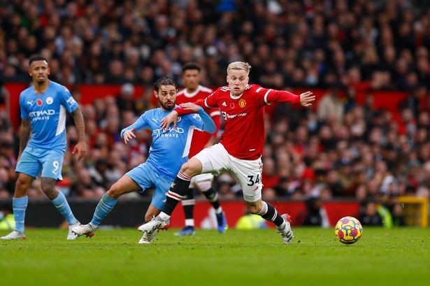 Thêm một hình ảnh gây sốc Solskjaer dành cho Van de Beek - Bóng Đá