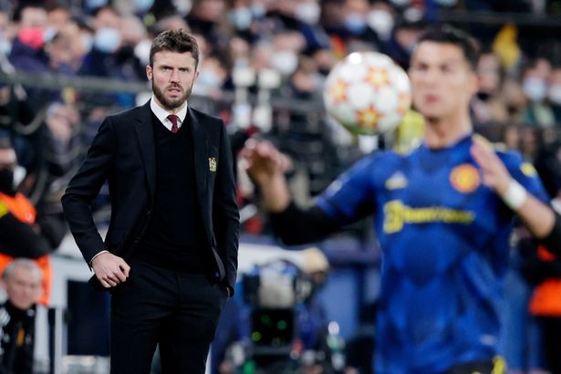 Michael Carrick responds to Paul Scholes' claims Man Utd should have sacked him - Bóng Đá