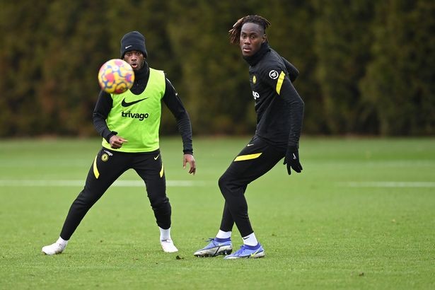 2 viện binh xuất hiện, sân tập Chelsea rộn ràng trước trận gặp Everton - Bóng Đá