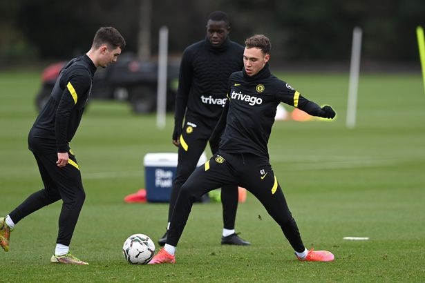 Chelsea đón cú hích, hàng loạt gương mặt mới xuất hiện trên sân tập - Bóng Đá