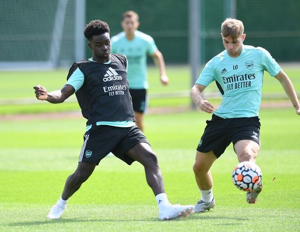 CESC FABREGAS ISSUES SIX-WORD VERDICT ON BUKAYO SAKA AND £40K-A-WEEK ARSENAL STAR - Bóng Đá