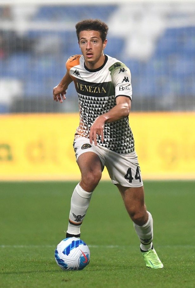 Sao Chelsea nhận thẻ đỏ dị nhất lịch sử Serie A - Bóng Đá