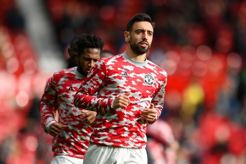 Bruno Fernandes blames Manchester United players for poor form after Man City loss - Bóng Đá