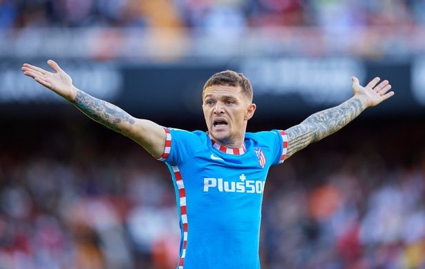 Man Utd target Kieran Trippier becomes Eddie Howe's first target as Newcastle manager - Bóng Đá