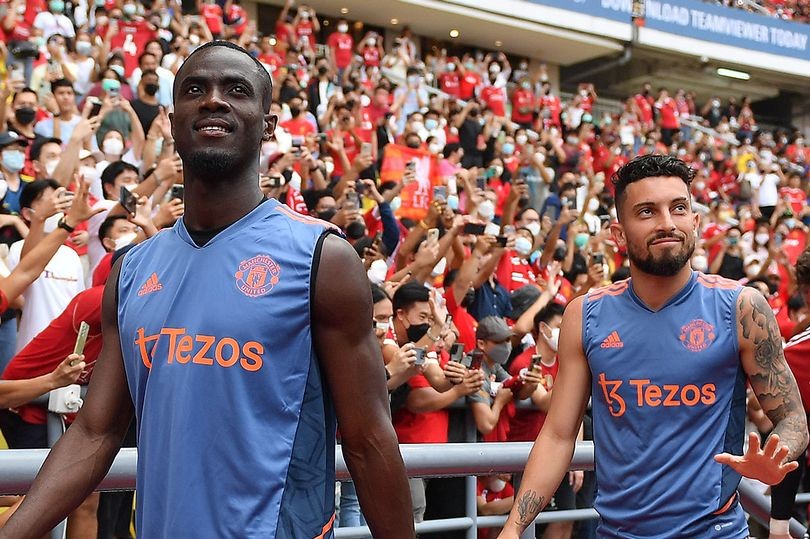 Two Manchester United players do not return for training amid plans to be sold - Bóng Đá