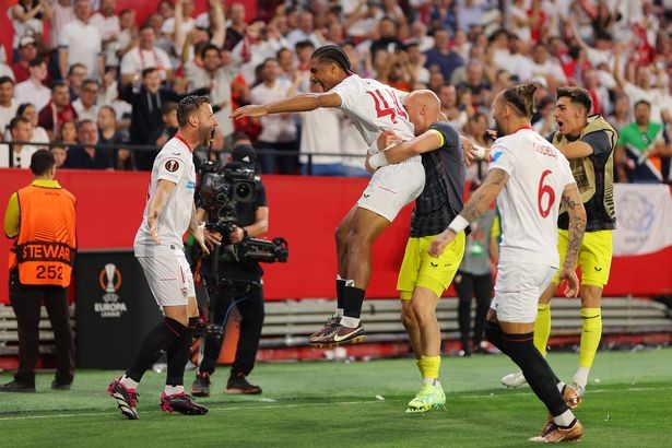 5 điểm nhấn Sevilla 3-0 M.U:  - Bóng Đá