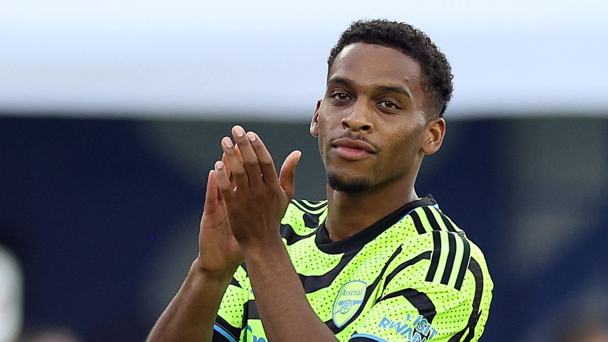 Jurrien Timber explains Man Utd transfer snub and makes bold Arsenal prediction - Bóng Đá