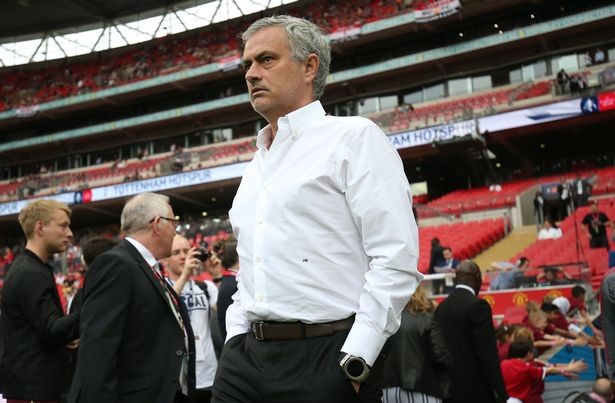 Three years on, Jose Mourinho's fall from grace shows Manchester United made the right decision - Bóng Đá