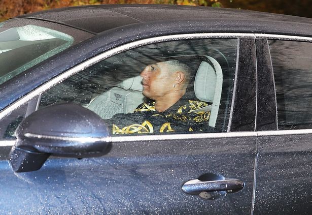 Ronaldo có thái độ bất ngờ khi trở lại đại bản doanh Man Utd - Bóng Đá