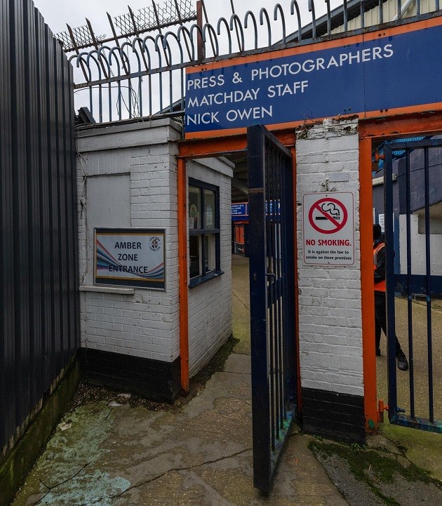 Luton will need a mad £10m three-month dash to get Kenilworth Road stadium  - Bóng Đá