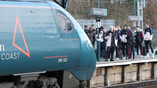 Marcus Rashford travels with Man Utd squad ahead of Carabao Cup final - Bóng Đá