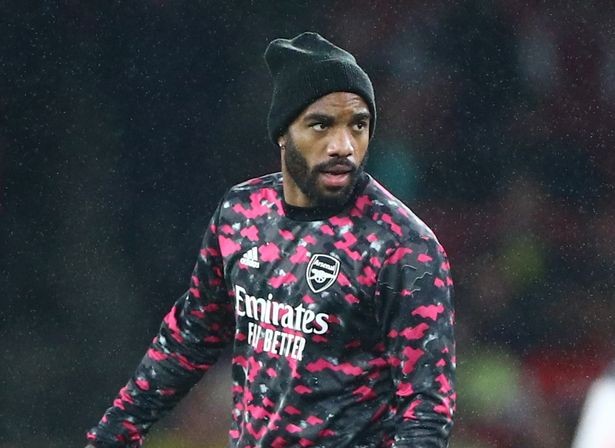 Arsenal dressing room's opinion on Alexandre Lacazette after cryptic Mikel Arteta comment - Bóng Đá