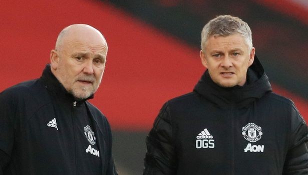 Ronaldo và dàn sao Man Utd mặt như đưa đám tới sân tập - Bóng Đá