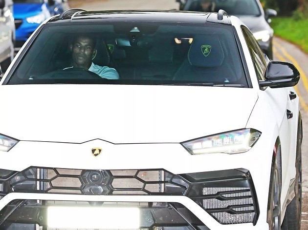 Inside Marcus Rashford's stunning car collection as the Manchester United star buys his third Rolls-Royce worth £560,000 - Bóng Đá