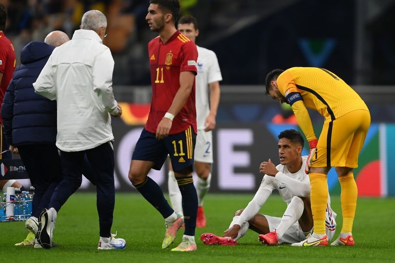 Varane injured - Bóng Đá