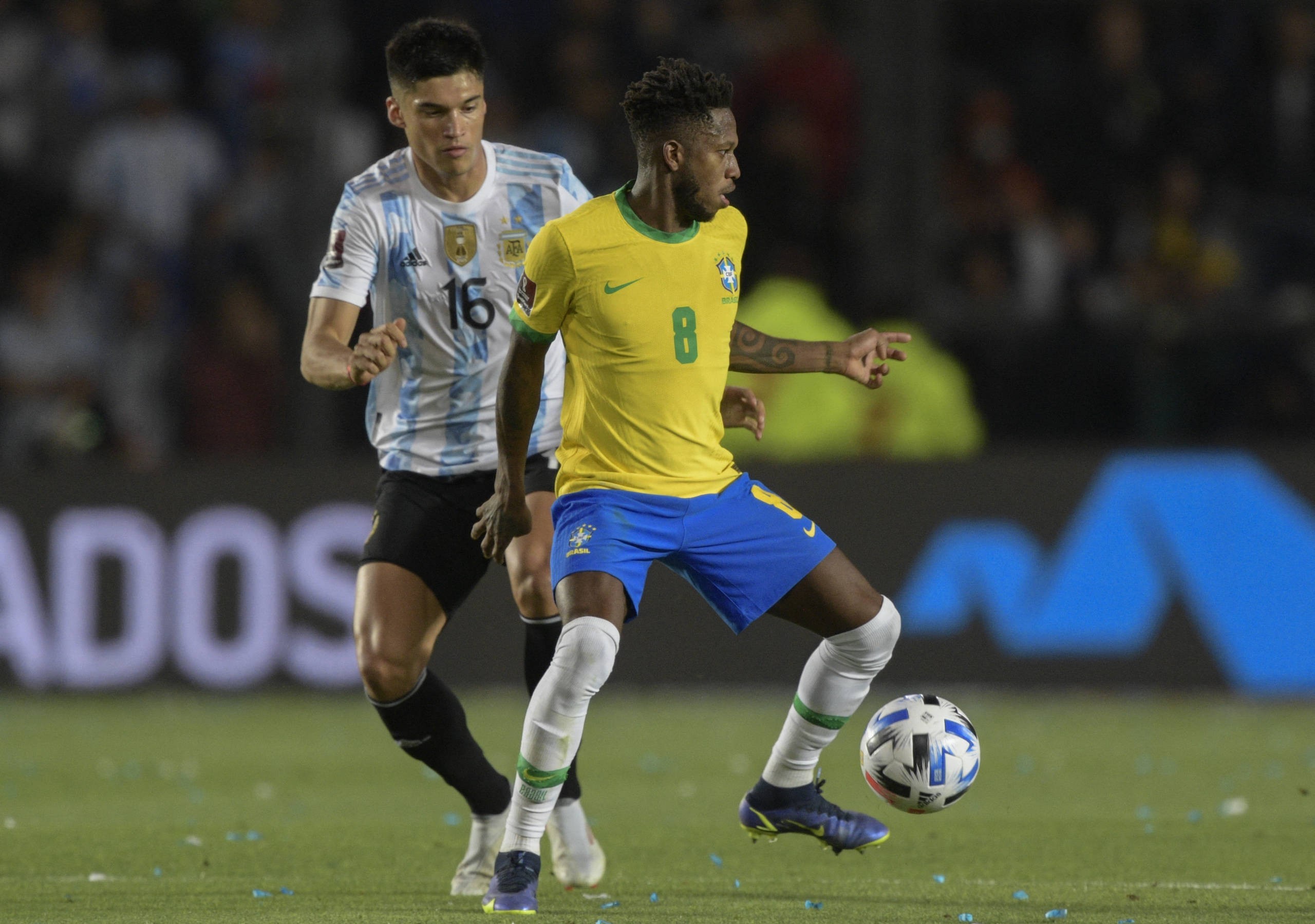 Fred xuất sắc có trận đấu để đời trước Argentina, làm Messi lu mờ - Bóng Đá
