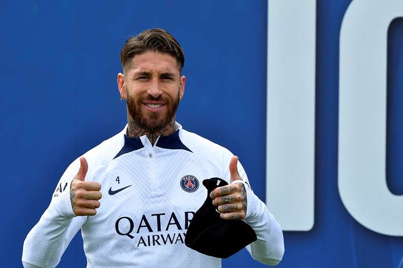 Bất ngờ với Lionel Messi - Bóng Đá