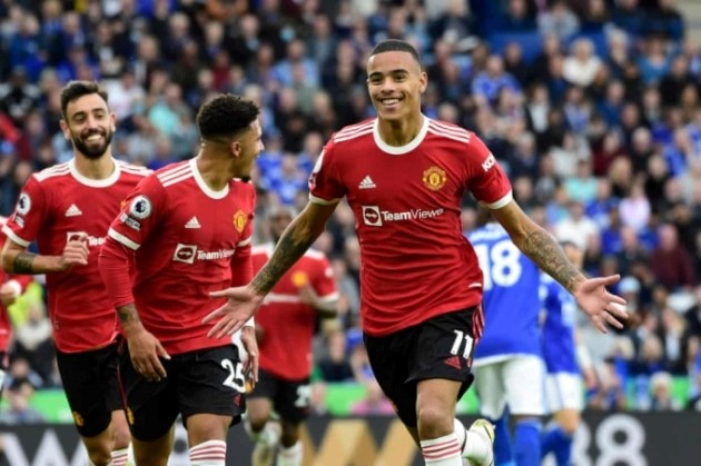 Hàng thủ như mơ ngủ, Man Utd thảm bại trước Leicester City - Bóng Đá