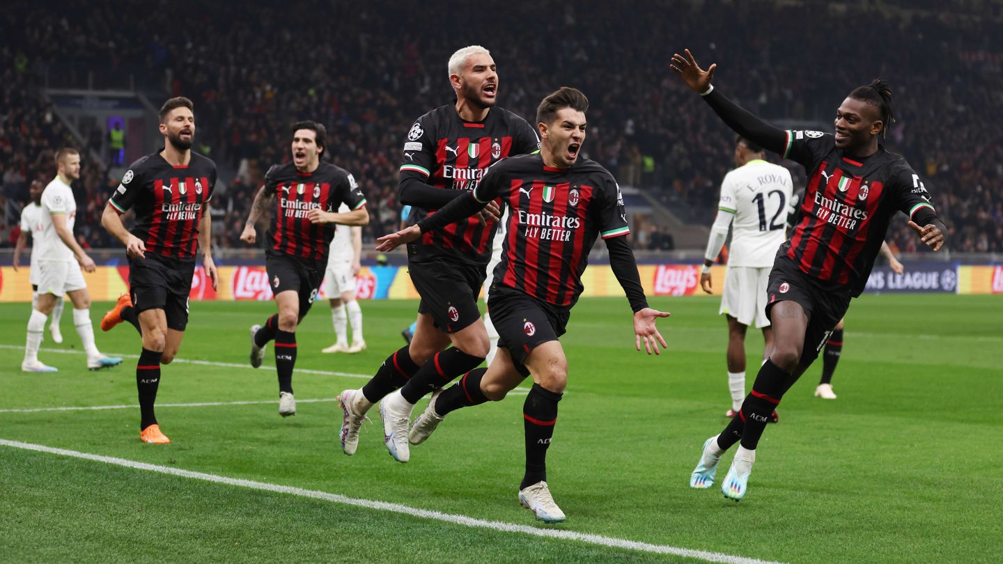 Jamie O’Hara has criticised Tottenham Hotspur’s midfield duo of Pape Matar Sarr and Oliver Skipp  - Bóng Đá