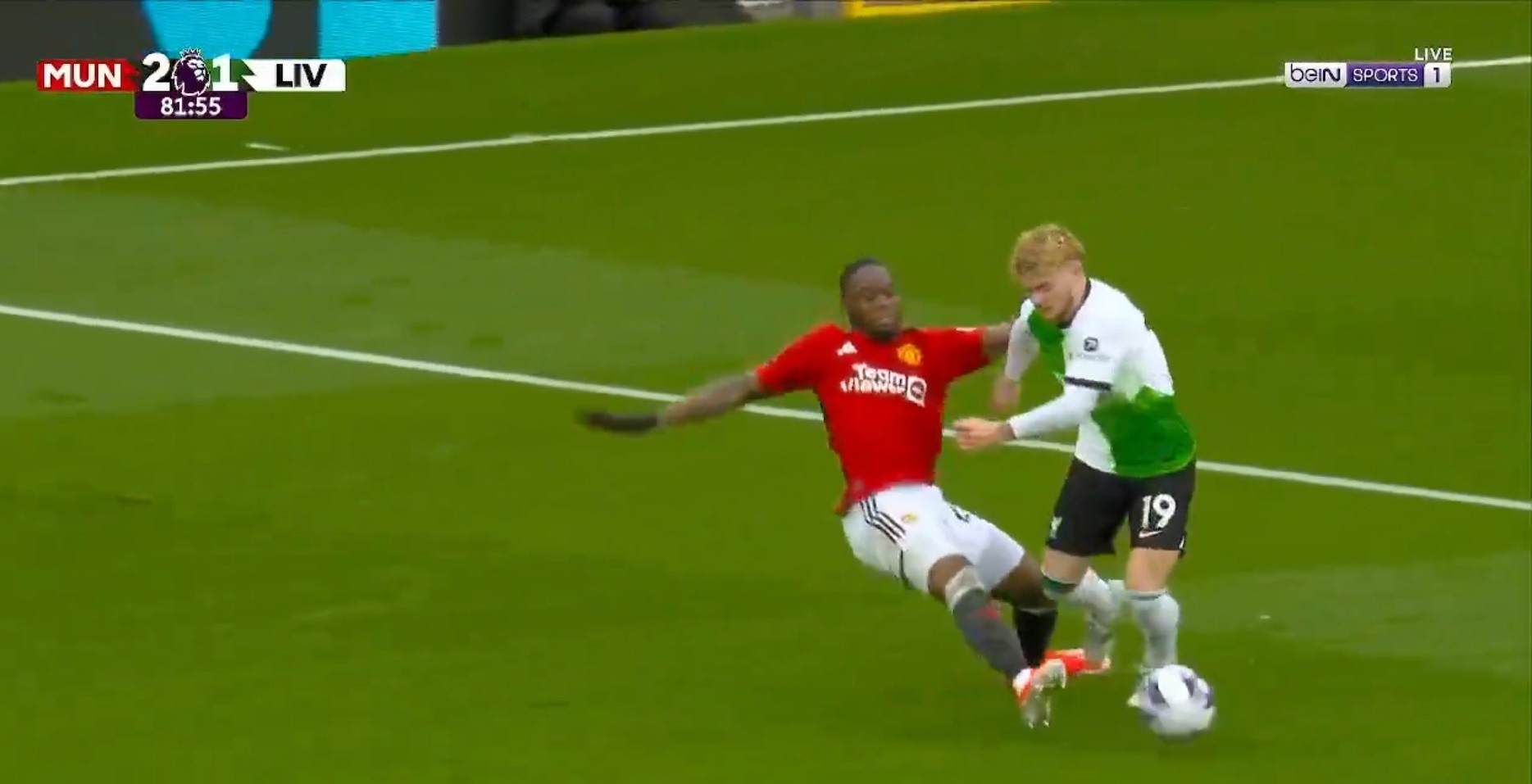 Tất cả đã sai lầm về Wan-Bissaka - Bóng Đá