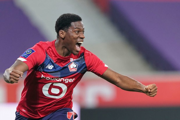 Arsenal in pole position to land 