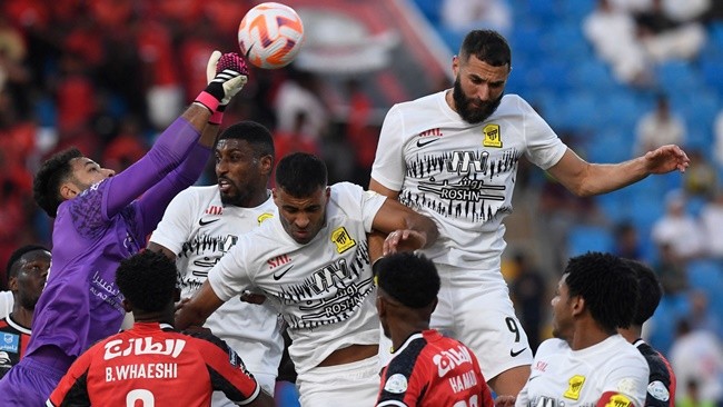 Benzema kiến tạo giúp Al Ittihad dẫn dầu BXH - Bóng Đá