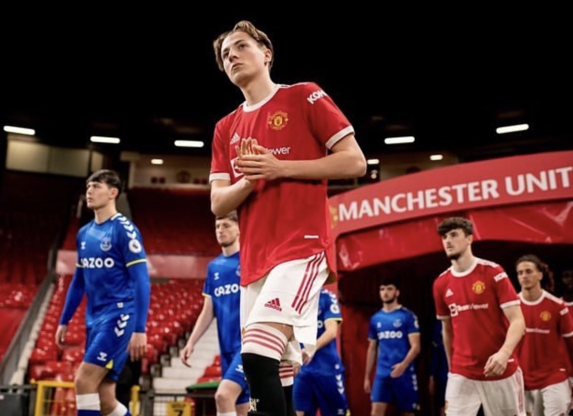 Barcelona boss Xavi names Man Utd star as toughest opponent - 