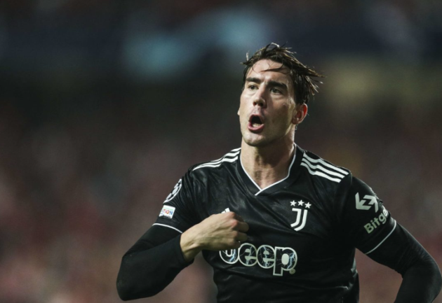 Jadon Sancho deletes EVERY post on his Instagram account and blacks out his profile  - Bóng Đá