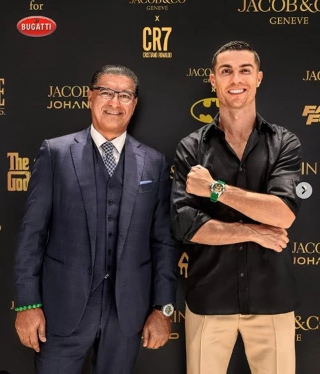 Cristiano Ronaldo gifted custom £92k watch with iconic celebration - Bóng Đá