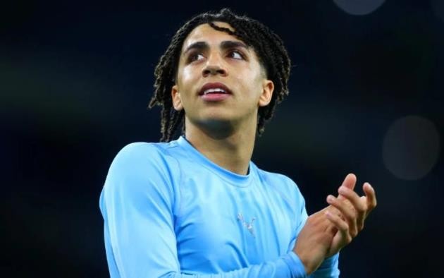 Thêm 'ngọc quý' được Pep Guardiola khai phá - Bóng Đá