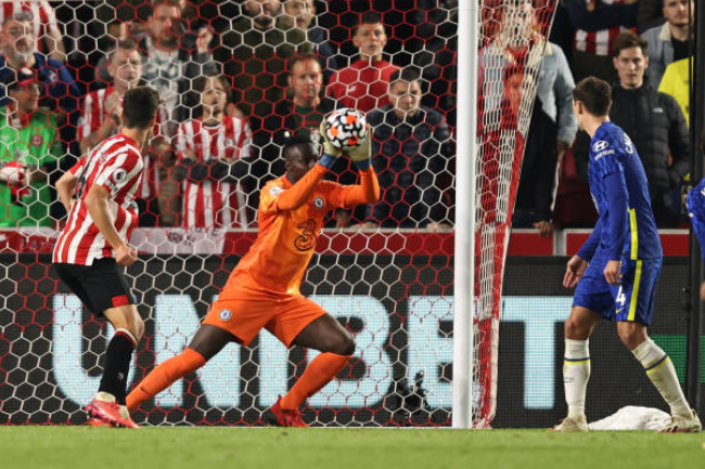 Grealish cùng đồng đội khoe body cực phẩm - Bóng Đá