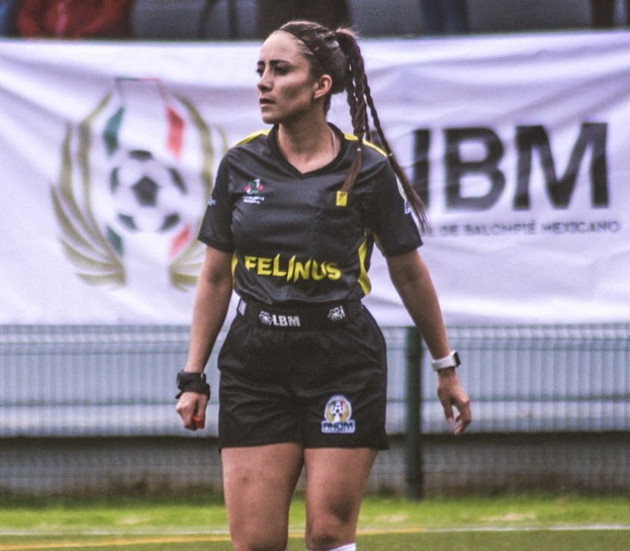 Dele Alli looks loved up with girlfriend Cindy Kimberly - Bóng Đá