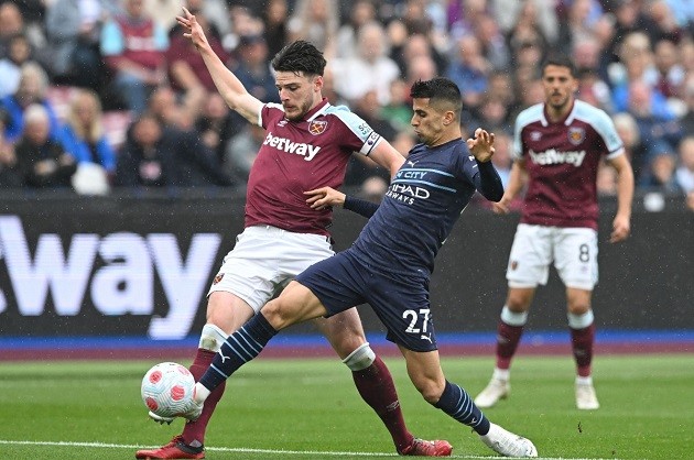 Declan Rice ở đâu khi đặt cạnh Rodri? - Bóng Đá