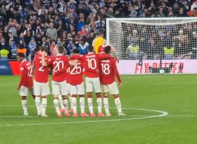 50 sắc thái bấn loạn của Casemiro trong loạt luân lưu - Bóng Đá