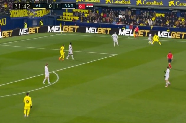 Bundesliga tròn mắt với ‘dị nhân’ không chiến - Bóng Đá